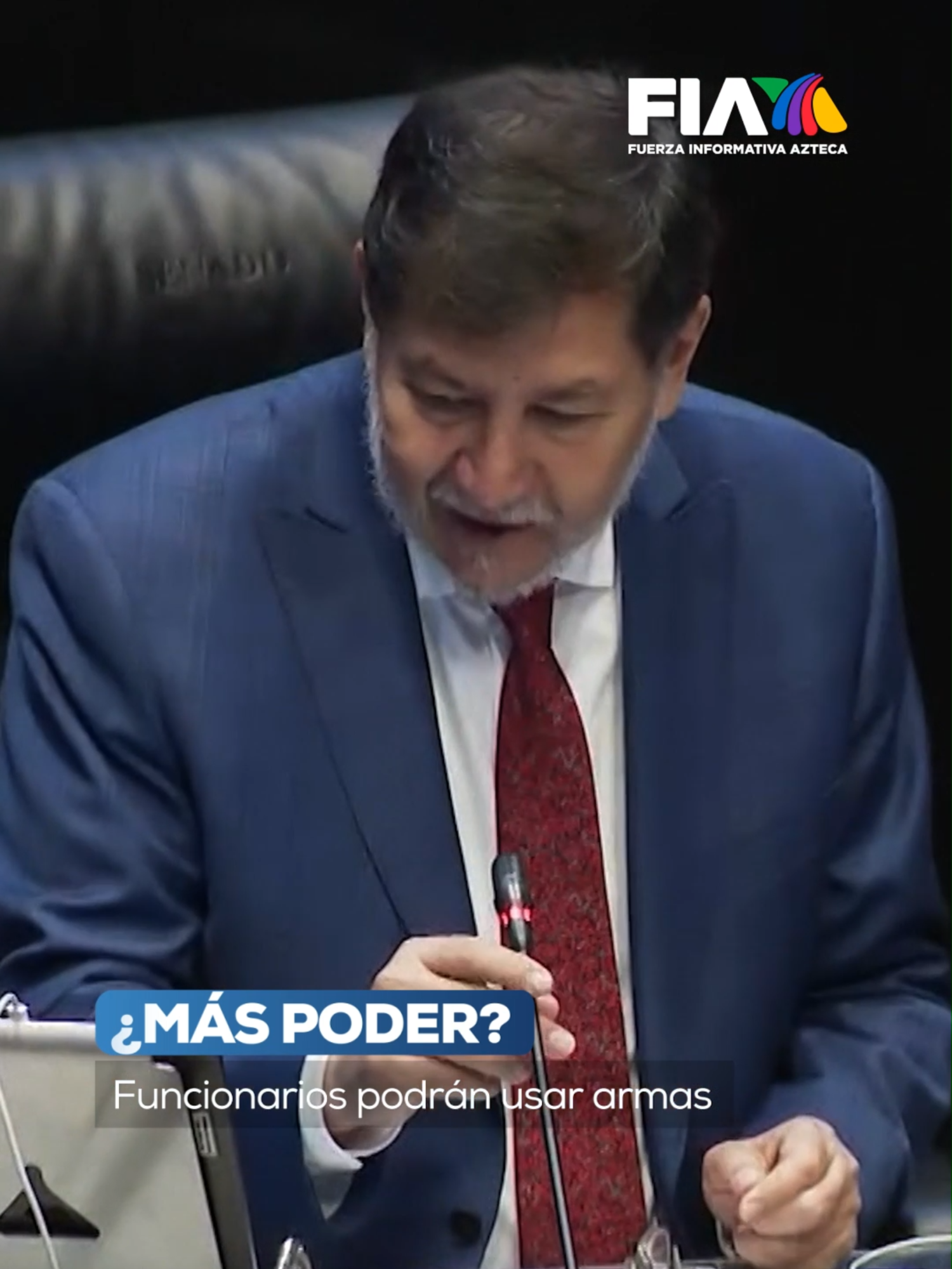 El Senado ha aprobado la reforma a la Ley Federal de Armas de Fuego y Explosivos, concediendo la portación de armas a funcionarios de entidades estatales, autónomas y de seguridad privada, con la obligación de portar permiso y justificar su necesidad.    Además, se prohíbe la compra-venta en línea de armas tradicionales o impresas en 3D.  Los detalles en #HechosAM  #AztecaNoticias #Noticias #News #FIA #LeyArmas #Senado #México #Inseguridad