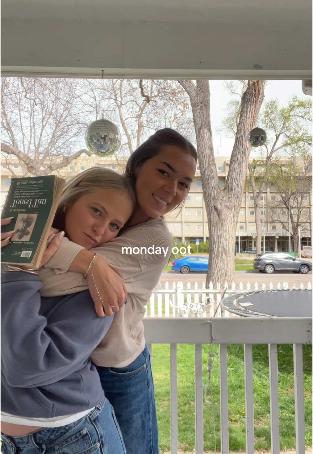 @Levi’s @Aritzia @Reebok #OOTD #outfit #fashion #outfitinspo #fyp #monday 