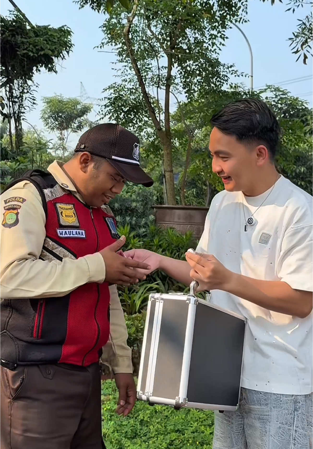 Ada yang bisa jawab soal ini ?