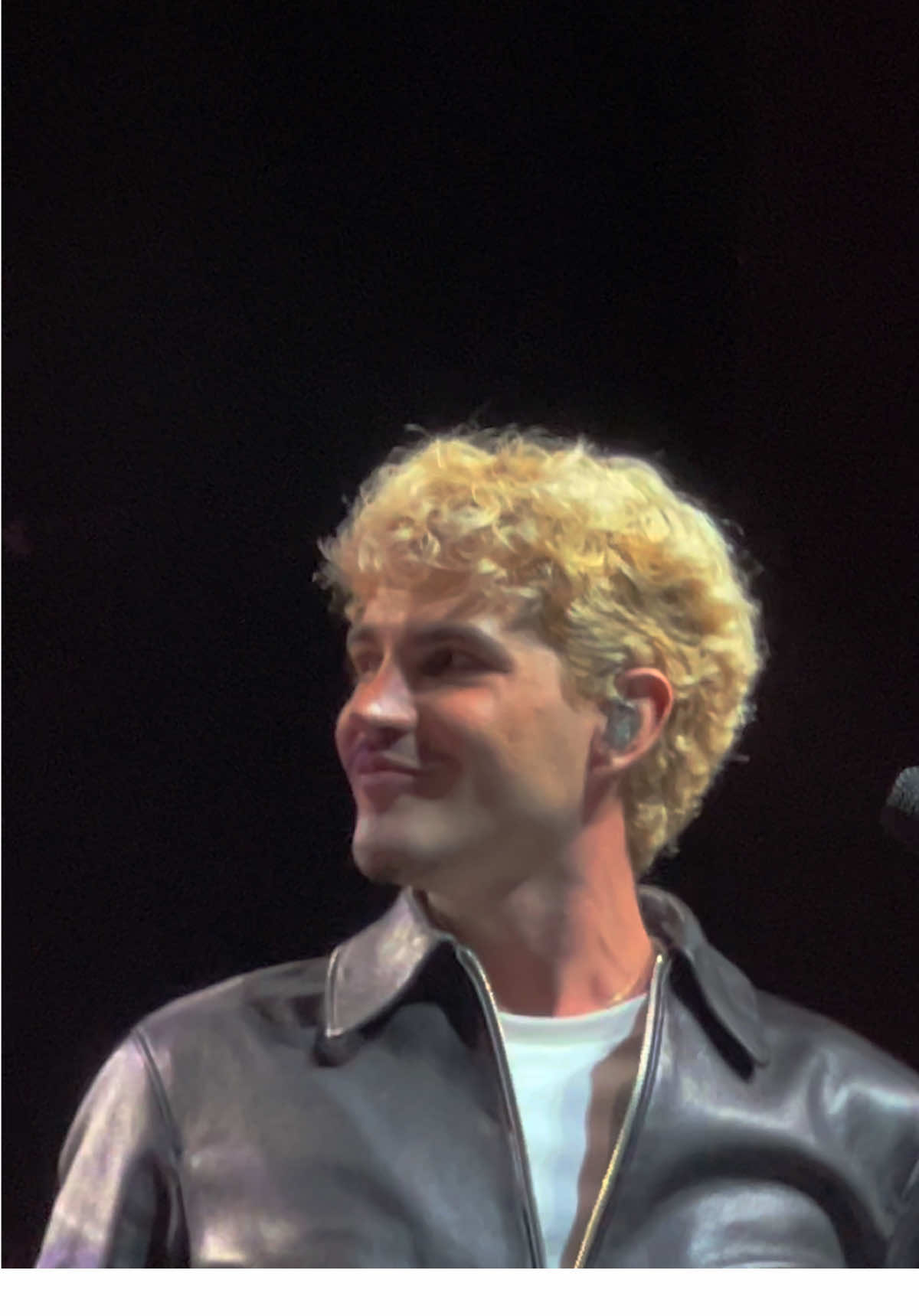 Saudades de você @JÃO eu te amo! 💘 #jaoromania @QG do Jão @Renan Augusto @Giovana Romania @isabelaromania 