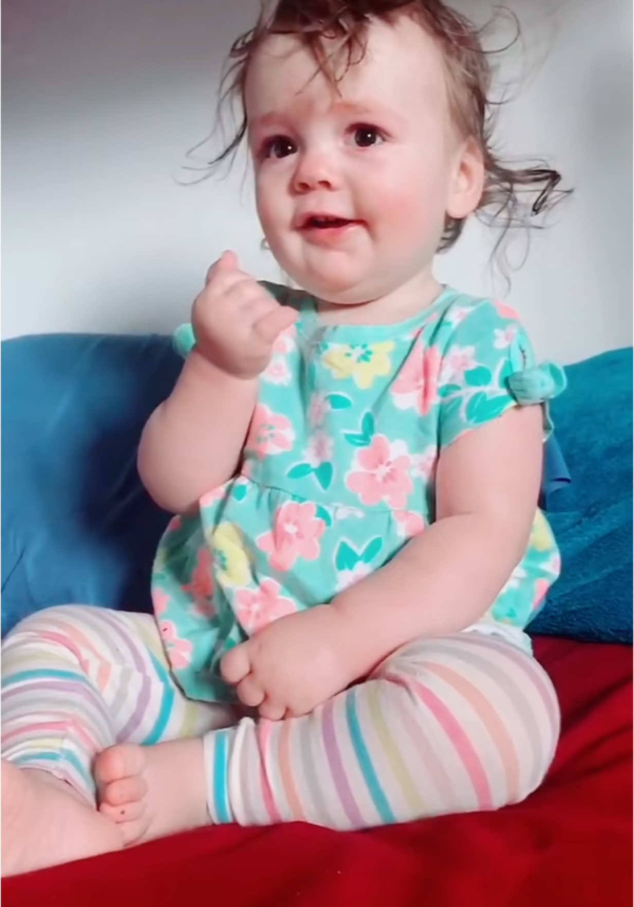 Throwback Baby Willow content! This was filmed during her last week of being a one year old. Can’t believe this baby is about to be 5! 😱  #Throwback #Babies #Cute #ASL 