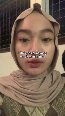 masih mau bebas kita lepas 