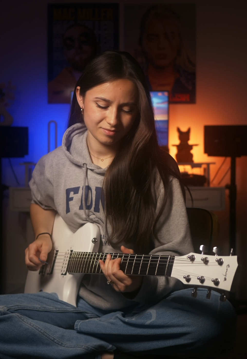 Never disappointed when @Tom Misch drops a new track – it’s always an instant favorite 💫 #enyamusic #enyaguitar #novagosonic #electricguitar #enyasonic #cover #guitar #solo #tommisch #oldman  Collaboration commerciale