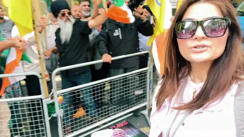 BREAKING  High Tensions Outside Indian Embassy as Protesters Tear Down the Indian Flag #safinakhan #StopHindutvaExtremism #SikhVoicesMatter #UKProtest #SikhVoicesMatter #SikhUnity #pakistan #JusticeAndFreedom #HumanRights #india 