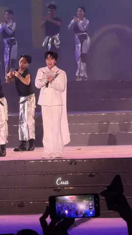 “Ánh Mắt Biết Cười” của tui 😘#quanghungmasterd #QuangHungMasterD   #QuangHungMasterDxCarnaval2025 #carnaval2025 