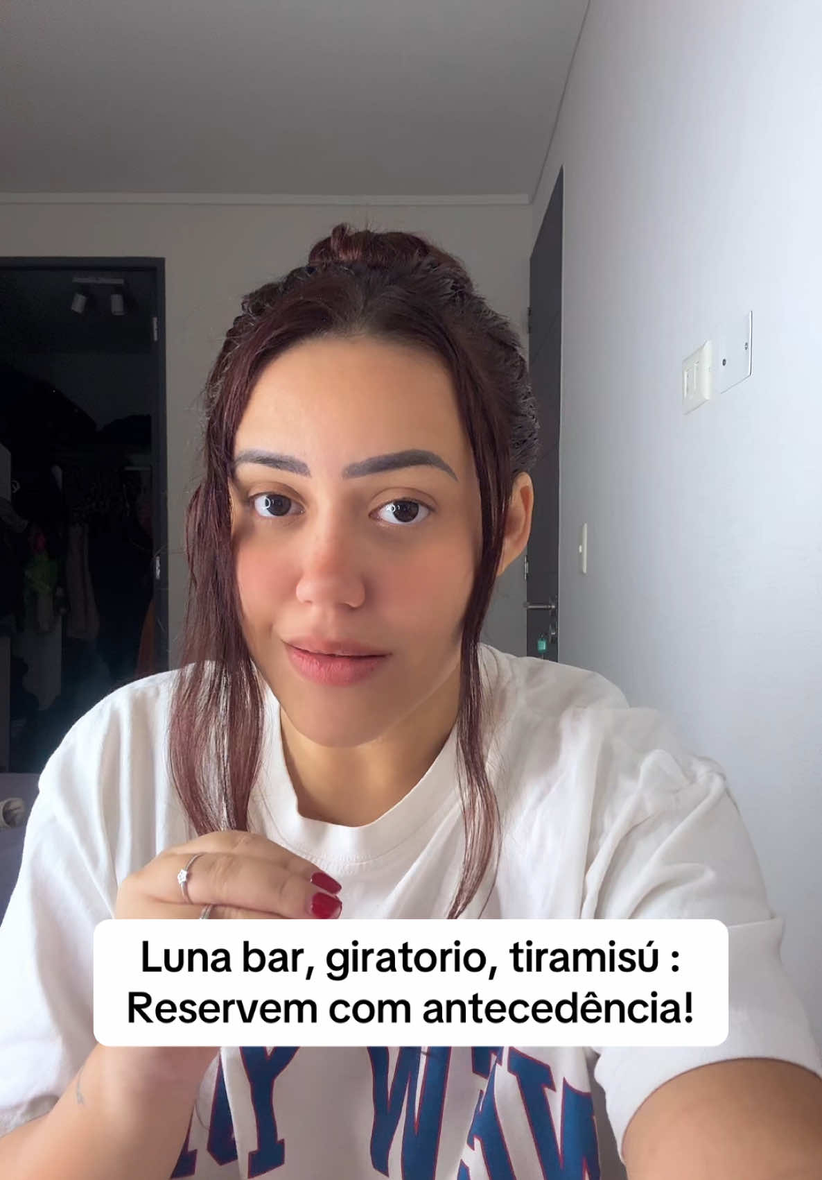 Respondendo a @esthermaltaaa #chile #santiago #dicaschile #dicasdeviagem #viraltiktok #passeiosnochile #turismonochile #lunabar #giratorio #tiramisu 