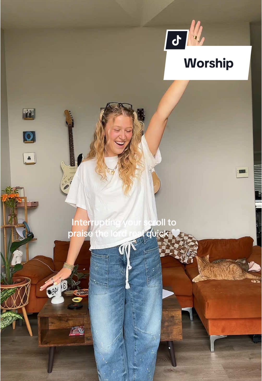 A little worship everyday keeps the sadness away #worship #christiancreator #worshipsongs #fashioninfluencer #pinterestoutfit #hayhayhobbies 