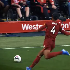 strong van dijk  #football #footballtiktok #respect #vandijk #fyp #viralvedeos 