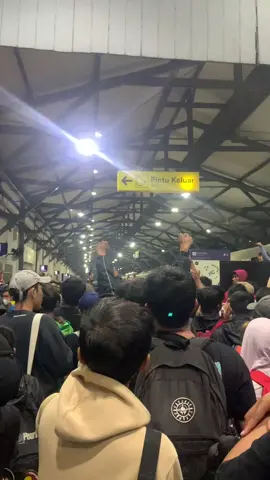 Happy mayday  #jakmania #awaydays #gafyp #fypdong 