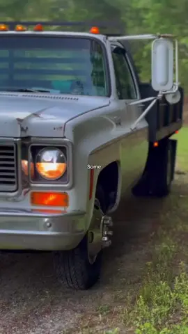 #CapCut @🃏♠️Bocephus♠️🃏 @Chevyman🧸 #squarebody #trucksoftiktok #trucktok #truck #cartok #carsoftiktok #car #fyp #foryoupage #f #foryou #fyyyyyyyyyyyyyyyy #fy #davidallancoe #johnnycash #hankwilliamsjr #walyonjennings #countrymusic #bubbatruck🌾 #CapCut 