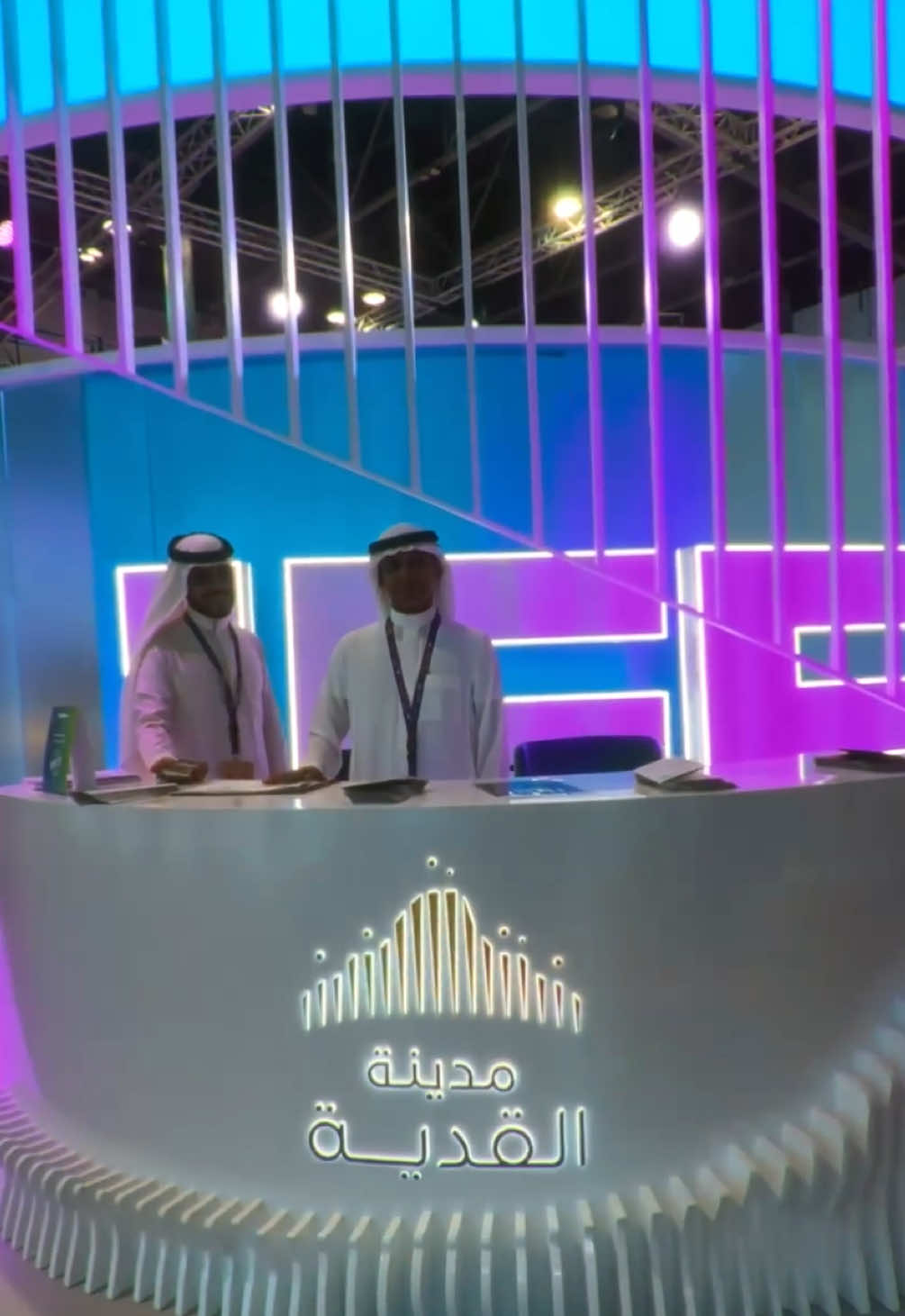 وراء كل تجربة مبهرة.. فريق استثنائي. كان صنّاع اللعب في #سوق_السفر_العربي 2025 هم الأبطال خلف كواليس جناح #مدينة_القدية. شكرًا لكل من جعل التجربة تنبض بالحياة. #اللعب_يحيينا  #ATM2025 : No better place to meet our Playmakers and learn all about the wonderful things they do! #PlayLife