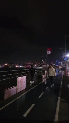 21:11 Gördüğün saati yaz 🫶🎵mabel matiz-fırtınadayım  📍kız kulesi üsküdar İstanbul 