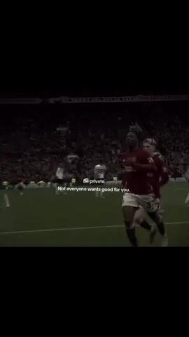 stay private 🥷 #kobbiemainoo#fyp#real#footballtiktok #videoviral 