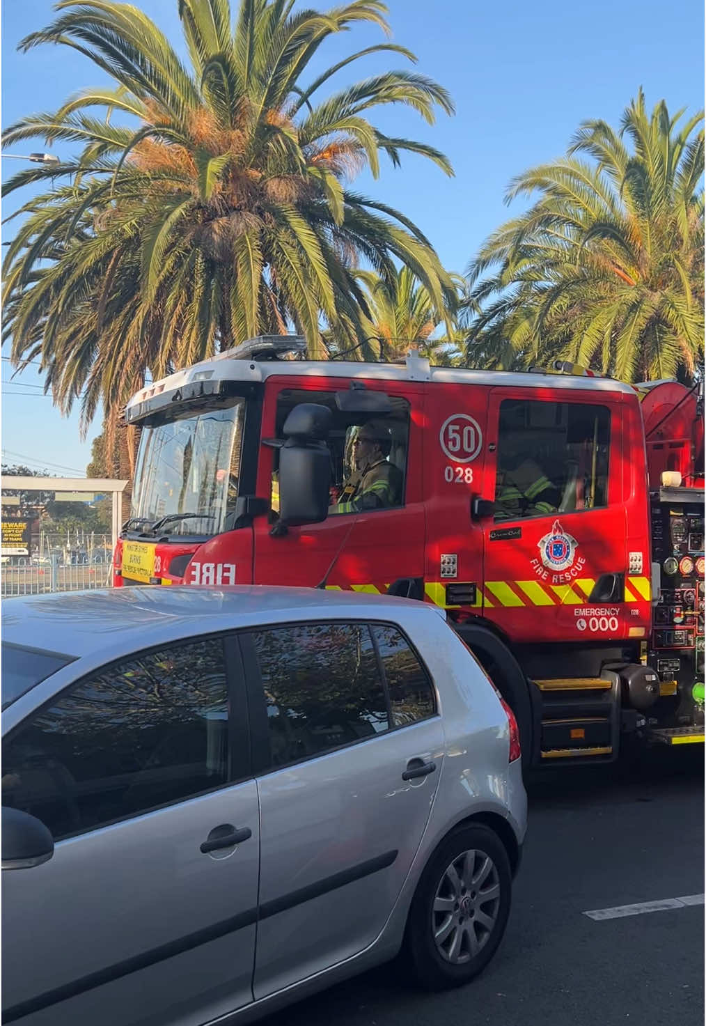 Pumper 50 getting thru heavy traffic  #lights #sirens #firetruck #frv #foryou #emergency #firstresponders #traffic 