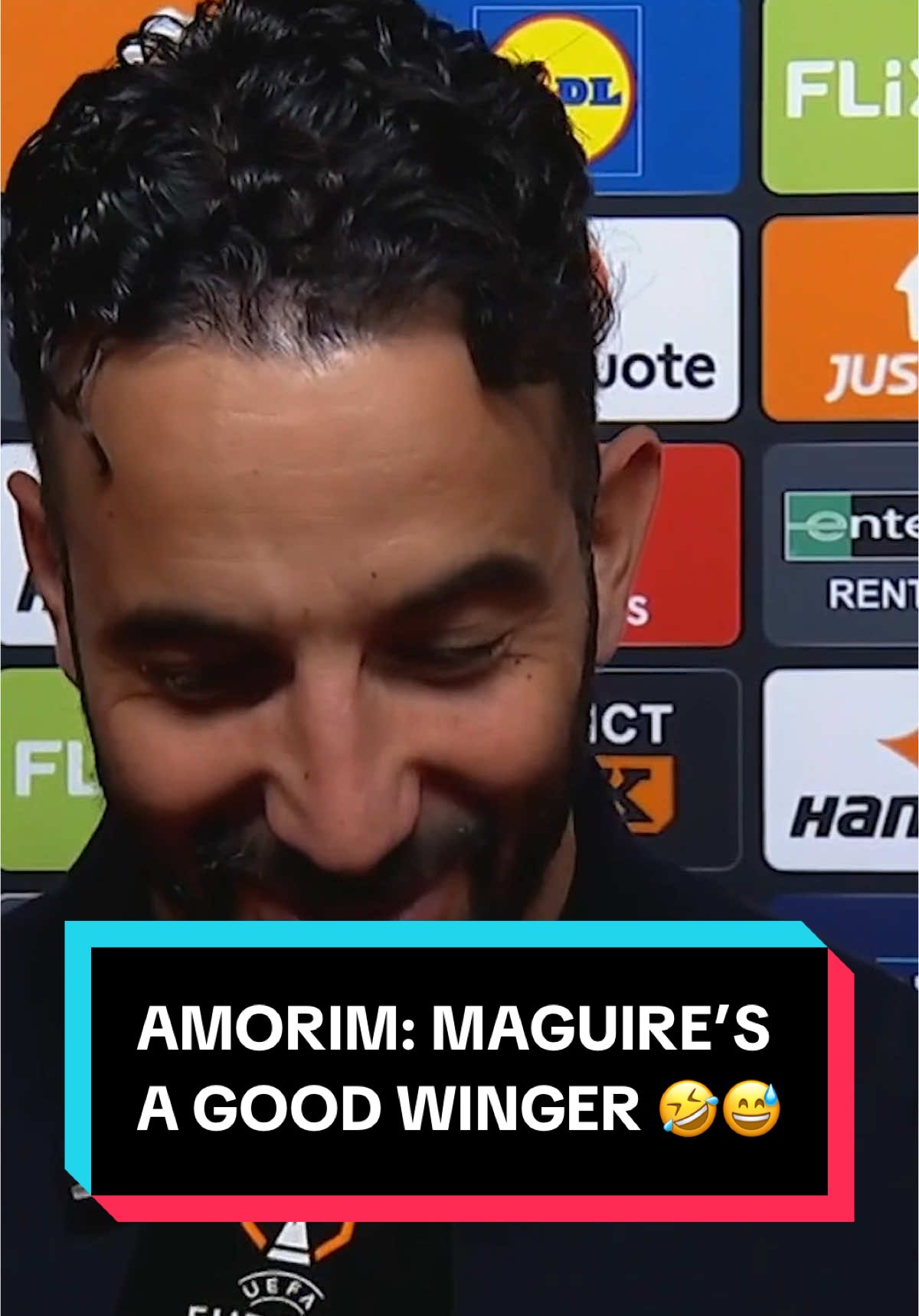 “Maguire is a good winger...” Ruben Amorim on his new right winger 🤣 #uel #europaleague #manchesterunited #manutd #ggmu #reddevils #harrymaguire #rubenamorim #amorim #soccertiktok #footballtiktok 