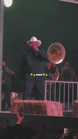 Como amuleto…. #elfantasma #soybuenamigo #corridos #corridosvip #corridoschingones #corridosperrones #parati