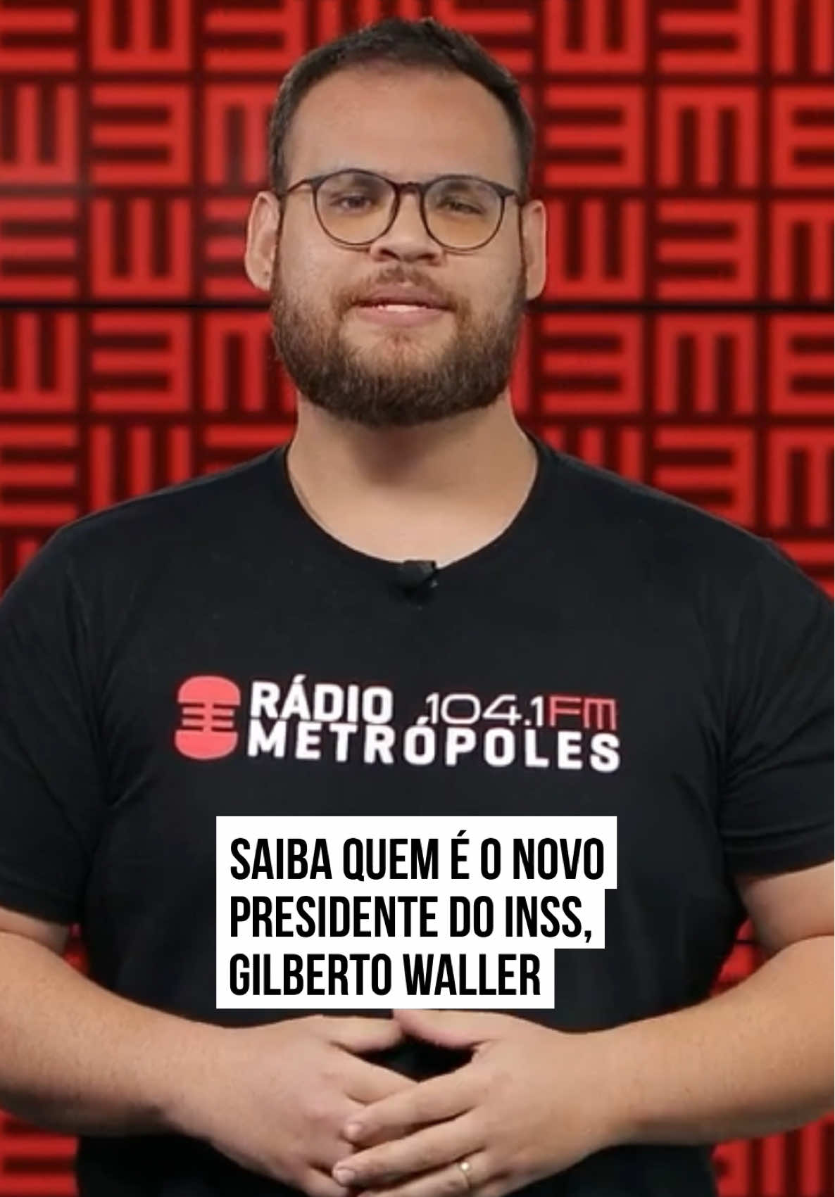 O novo presidente do Instituto Nacional de Seguridade Social (#INSS), #GilbertoWaller, nomeado pelo presidente da República, Luiz Inácio #Lula da Silva (PT), nesta quarta-feira (30/4), é procurador federal de carreira, ou seja, é servidor da Advocacia-Geral da União (AGU).#TikTokNotícias ➡️ Veja mais no vídeo com o repórter Gabriel Marques 📹 Metrópoles