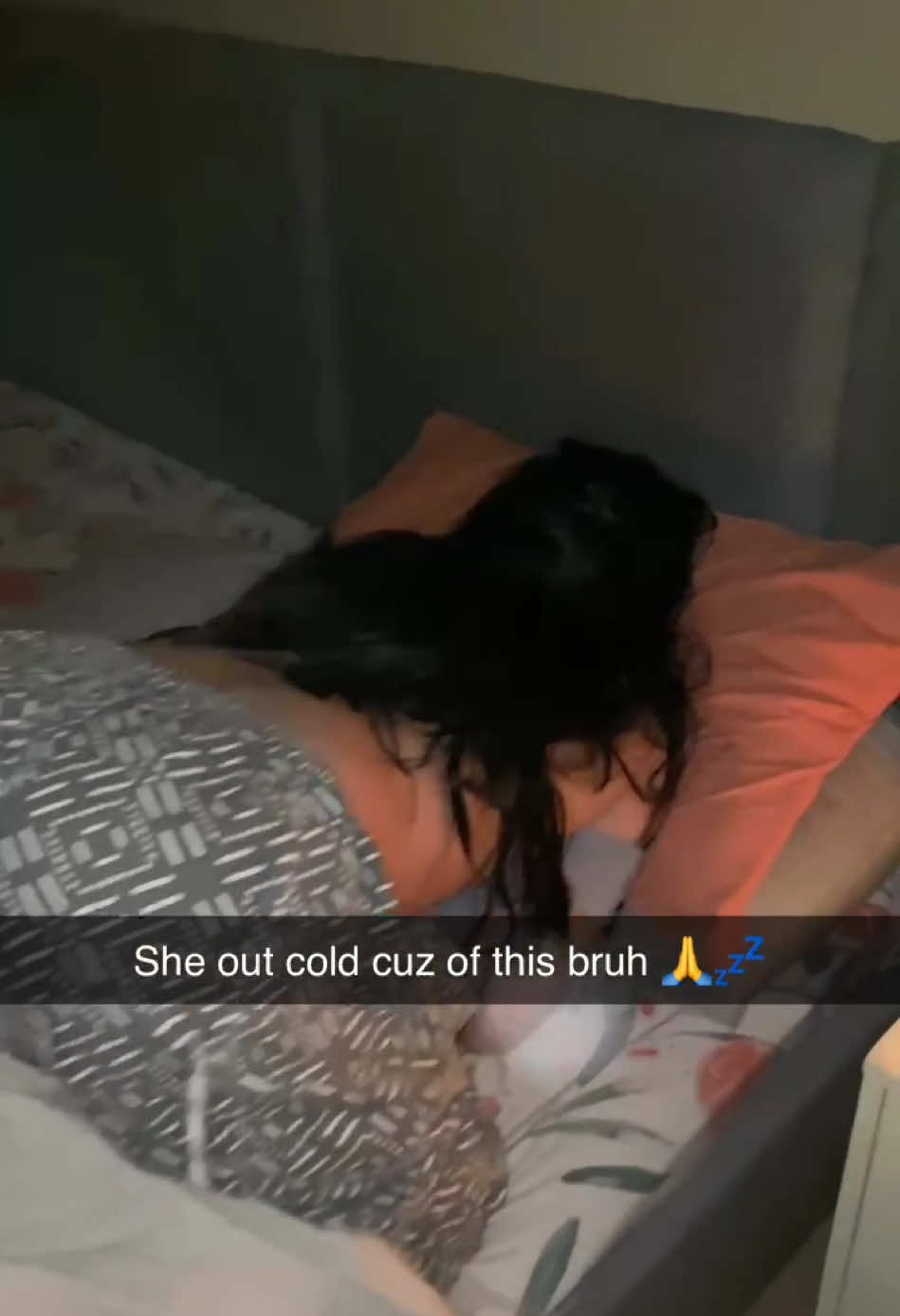 How do i wake her up 😭🙏….. #S#SleepS#SleepyS#SleepingR#RelaxR#RelaxationA#ASMRG#GoodNightS#SleepWellinsomnia 