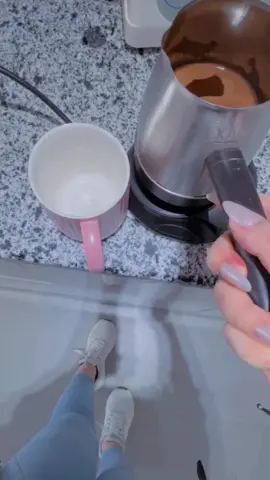 صعب نرجع نتقبل شخص خذيت منه موقف🤍.