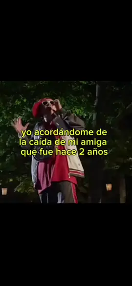 difícil de olvidar un momento así 🤣🤣 🎬 Son como niños 2 . . . . . . . . . . . #comedy #flyp #escena #comedia #parati #viral #humor #meme #fyp #amigos #amigas #caida #moment #momentos 