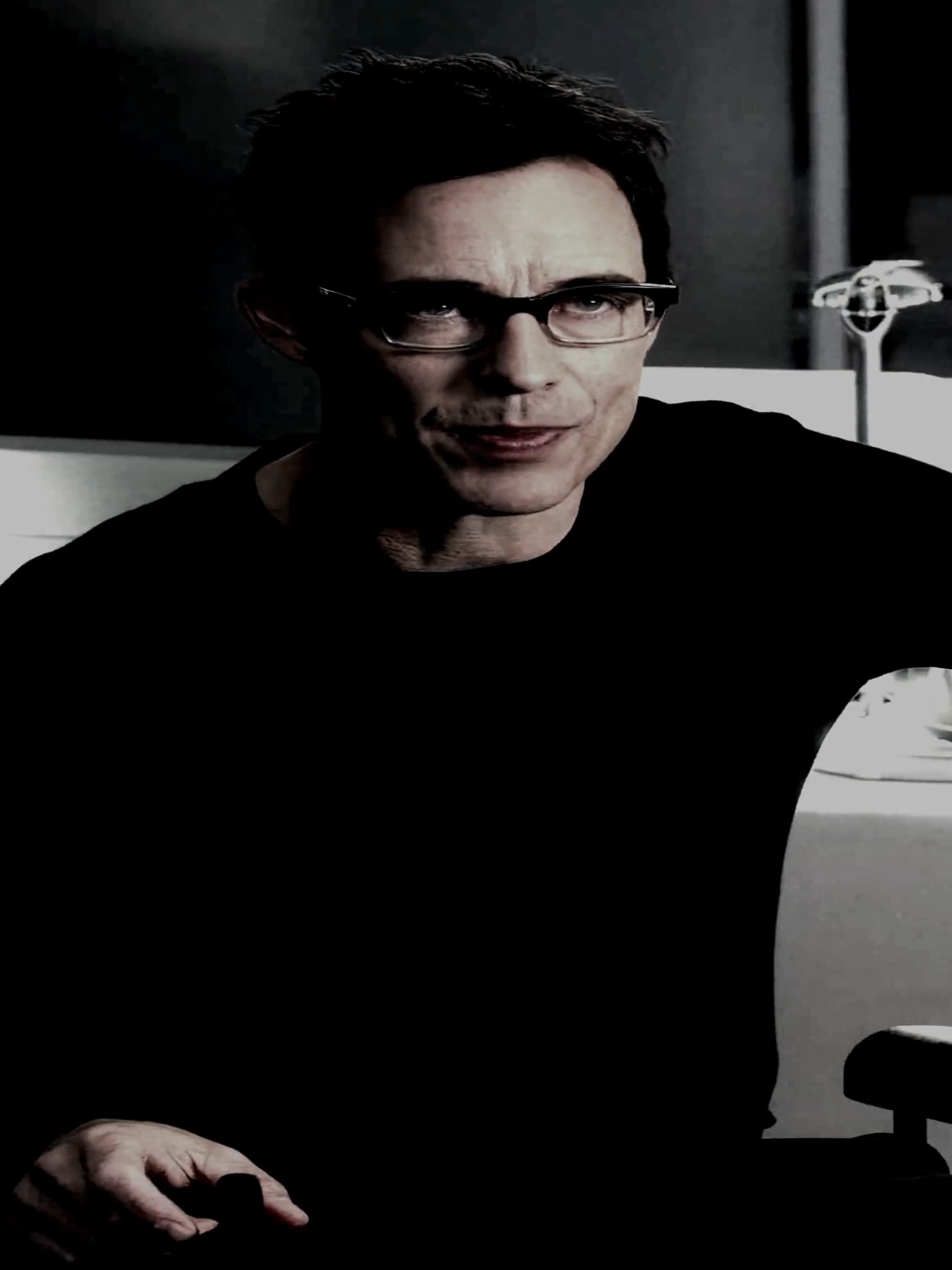 my best edit yet | 300k like? | Reverse Flash Edit | FE!N (slowed) Show I used for edit: The Flash (2014) The Flash Season 1 (2014) Music: FE!N (slowed) - Program for editing: After Effects 2021 tags: #arrowverse #theflash #flash #barryallen #grantgustin #reverseflash #eobardthawne #tomcavanagh #mattletscher #thecw #woodlstyle #woodl #woodlstyle #edit #aeedit #edit #aftereffects #shorts #fyp #reels #trend #trending #viral #smooth #smoothedit#clean #cleanedit