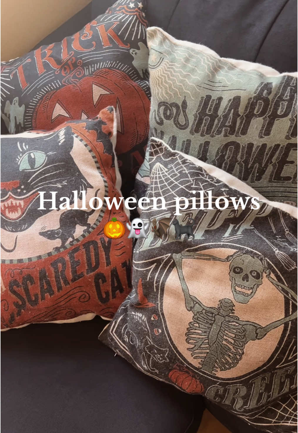 This is an all year round staple in my home 🦇🎃 #halloween #halloweenlook #halloweendecor 