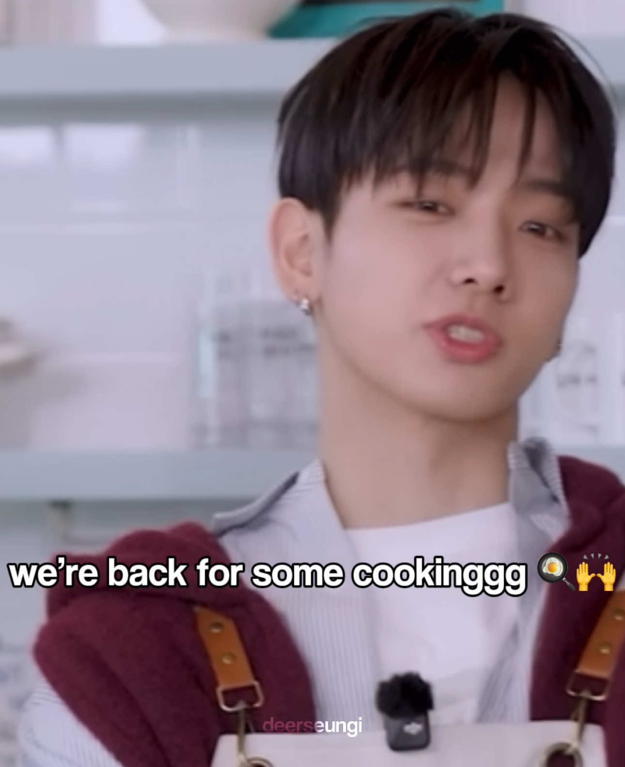 leehan the alien who accidentally got famous and is stuck on earth: pt 2 cooking edition 🧑‍🍳👽 (jaehyun won’t stop flirting) #kpop #fyp #fypシ #foryou #kpopfyp #voiceover #boynextdoor #bnd #leehan #jaehyun #taesan #woonhak #sungho #riwoo #lol #jokes 
