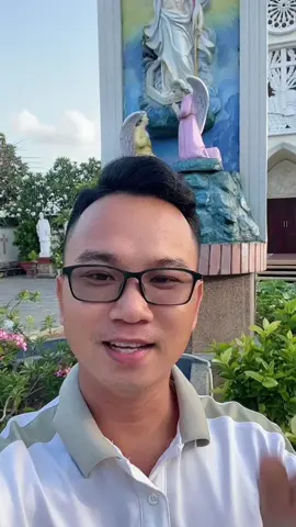 Nhà thờ Ba Tri, tọa lạc: 114 Trần Hưng Đạo, Khu Phố 1, Thị Trấn Ba Tri, Tỉnh Bến Tre. Kính mời m.n cùng chiêm ngắm!#cônggiaovietnam #giáophậnvĩnhlong #ngườicônggiáo #nămthánh2025 #nhàthờbatri 