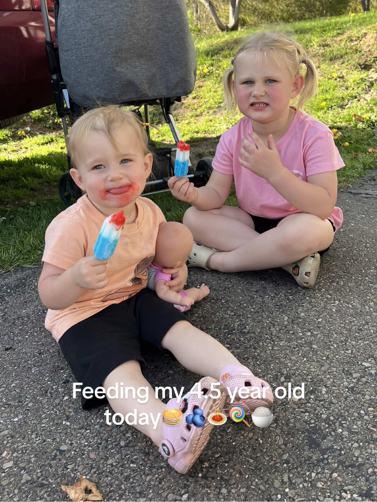 trying to make food fun🥞🫐🍝🍭🍚 #wmkeiad #kideating #kidbreakfast #kidlunch #kiddinner #kidfood #funfood #realisticdinners #realisticmeals #easydinners #easymeals #steakhibachi 