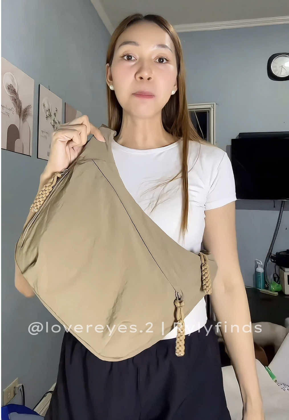 Nylon Crossbody Bag Ganda ng bag nila😍 sulit ang quality  #crossbodybag #slingbag #bodybag #nylonbag 