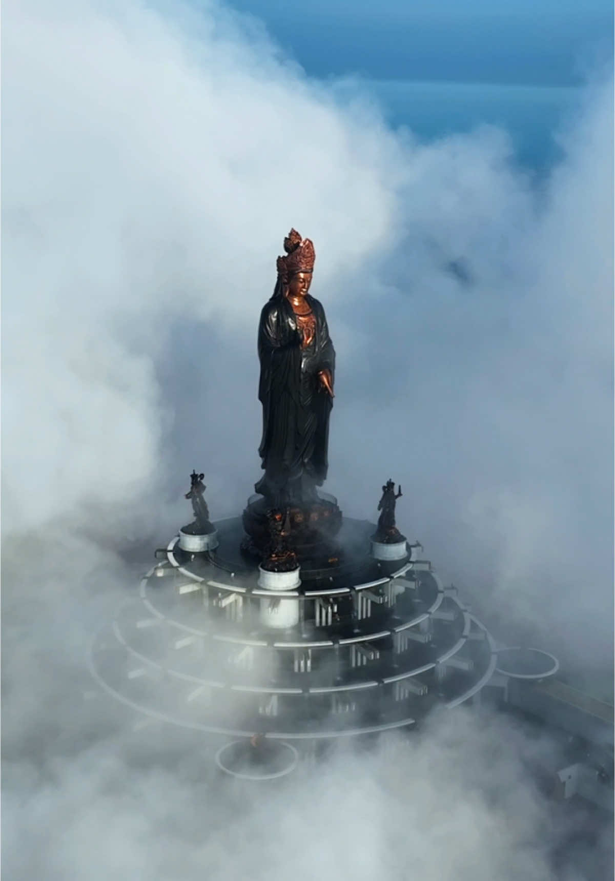 Tổng hợp những khoảnh khắc mây đẹp như tiên cảnh ở Núi Bà Đen, Tây Ninh. #nuibaden #nuibadentayninh #sanmaynuibaden #tayninh #haionthego 