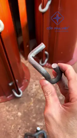 Chốt sâu cốp pha hay còn gọi là giun kẹp cốp pha, chốt giúp liên kết các tấm cốp pha khi đổ bê tông #copphaviet #cốp_pha_việt #chotsaucoppha #giunkepcoppha #chotsau 