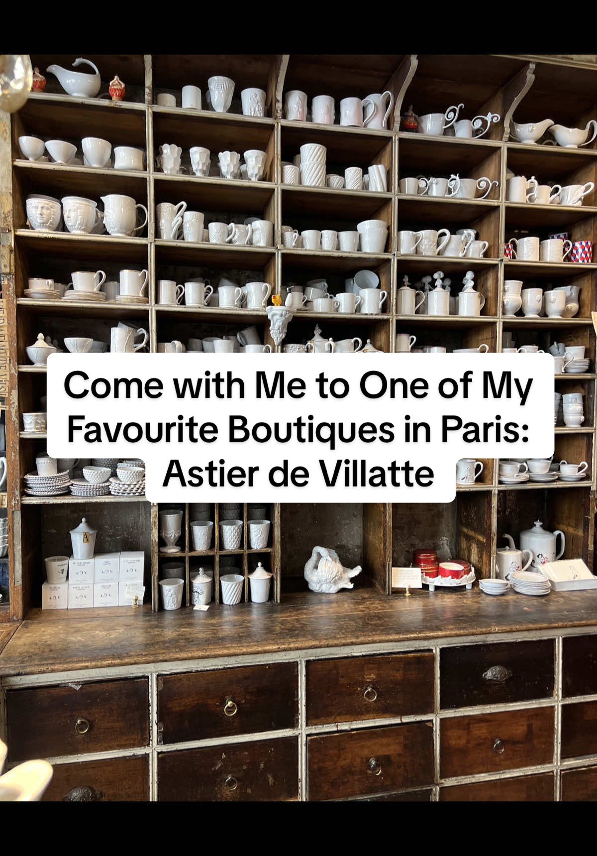 come with me to Astier de Villatte, one of the most charming boutiques in all of Paris 🍽️ #astierdevillatte #parisguide shopping in paris #secretparis paris recommendations #shoppinginparis paris boutique #homedecor home decor paris #ceramics #comewithme #spendthedaywithme #shopwithme