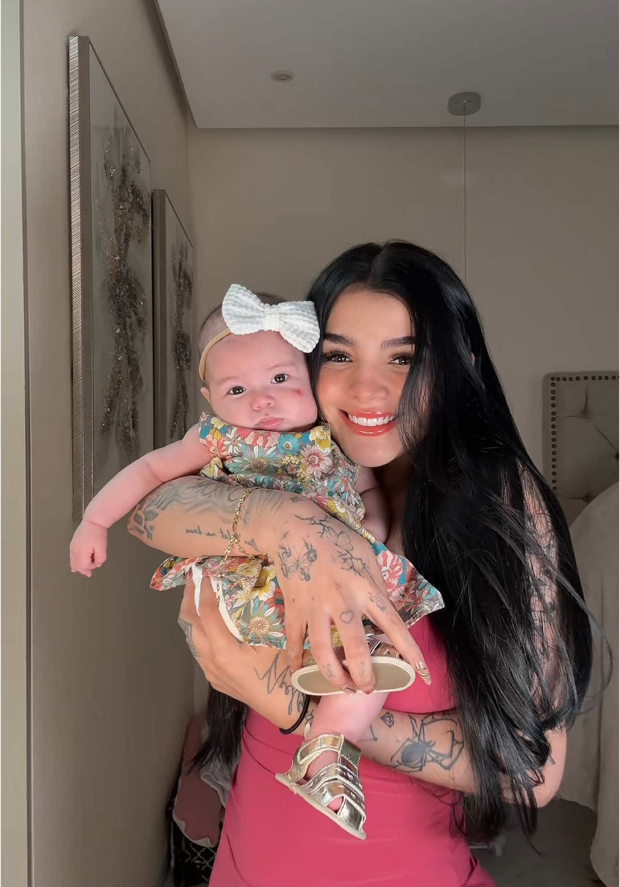 Me la como a besitos 😍😭 #parati #viral #viral #maternidad #bebe #mamaprimeriza 😍