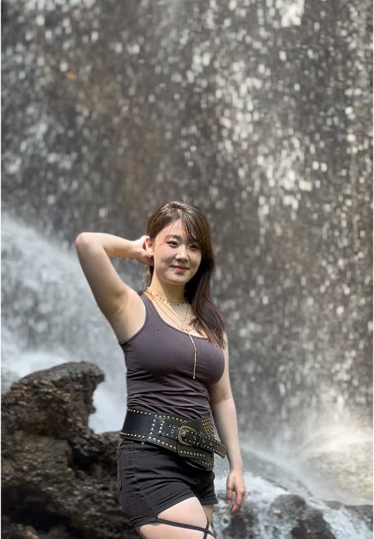 Kita semua cape, Dan kita butuh liburan  #tumpaksewuwaterfall #airterjunindonesia #airterjun #indonesiawonderfull 
