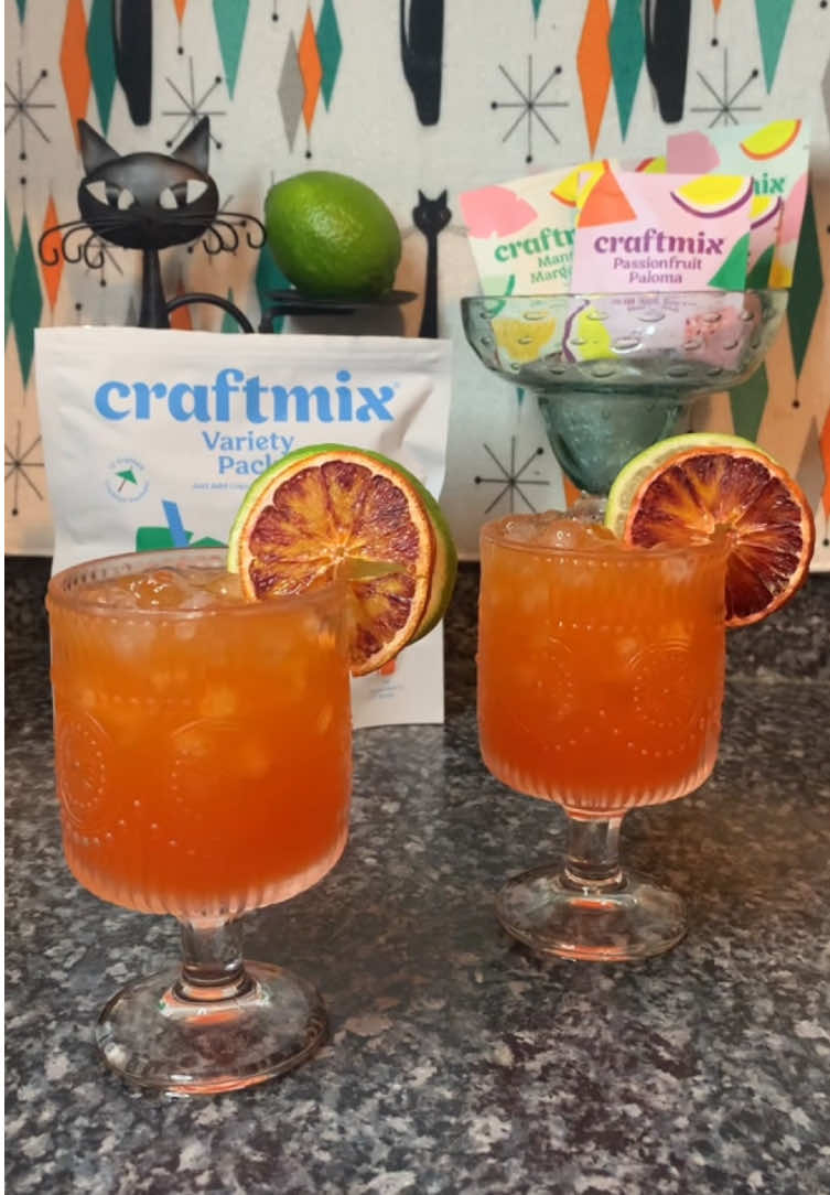 @Craftmix is on sale! Perfect time to stock up for the summer. #drinksathome #cocktails30sec #cocktails #mocktails #craftmix 