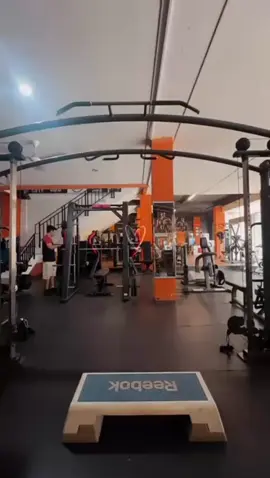Beban hidup udh berat berat badan pun gak mau kalah berat😂 #fyppppppppppppppppppppppp #GymTok #xybca #masukberandamuu #4upageシ #fuji #justkonten✌️ #jangkauanluasfyp 