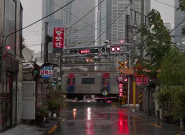 튀김소리 들으며 용산 한바퀴 📌백빈건널목 📸Canon R6 mark2 #여행사진작가 #감성사진 #백빈건널목 #사진계정 #서울여행 #visitseoul #seoultrip #canonkorea 