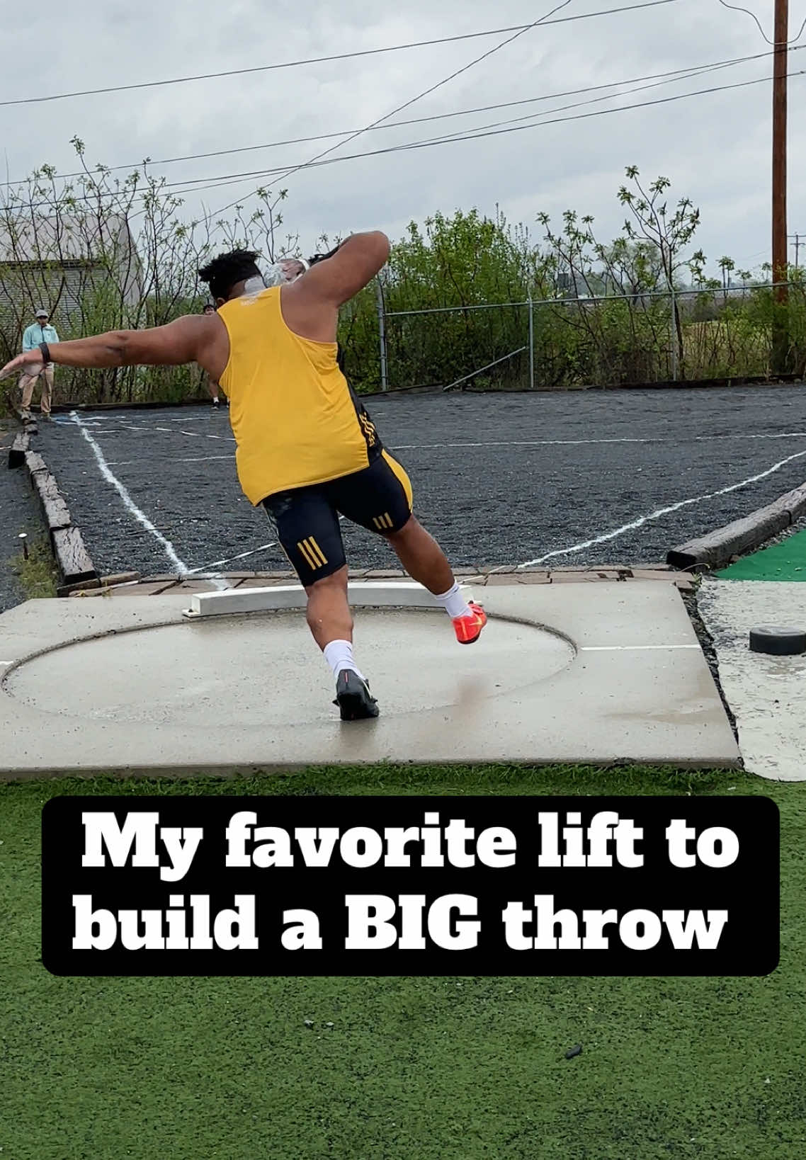 Build that explosive power for a better shot put throw with power cleans‼️ • Ready to take your throws to the next level? Book a live throws analysis through the link in my bio! • ##TalkToEm🗣️##BOUTDAT##shotput##discus##thrower##spin##glide##70Feet##throwertok##throws##trackandfield##athlete##viral##training##strengthandconditioning##txst##usatf##athletics#killeentx
