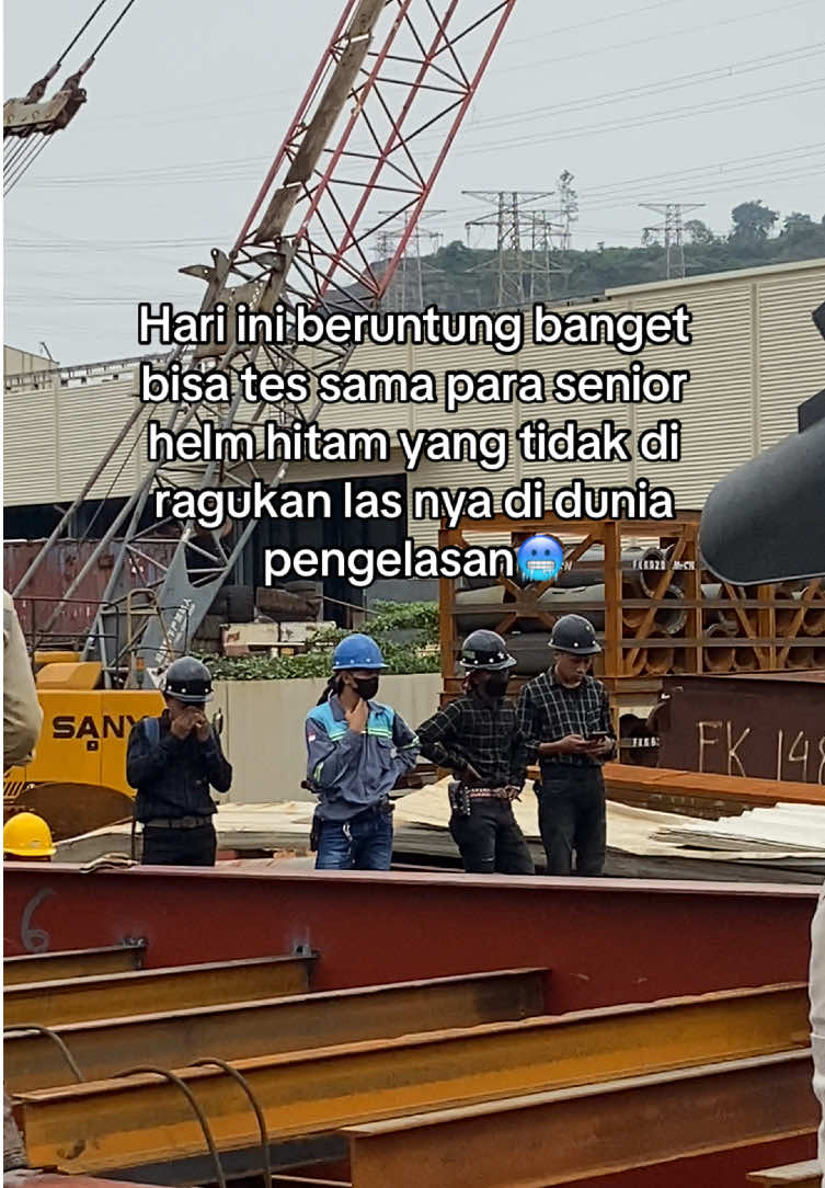 Sapa” dulu senior🥶 #foryoupage #welder #imip_helmkuning #fyp #welderindonesia🇮🇩 @WEDLER_BULUKUMBA @່່່ @@Aksyam_25 @Zulle`³¹ 