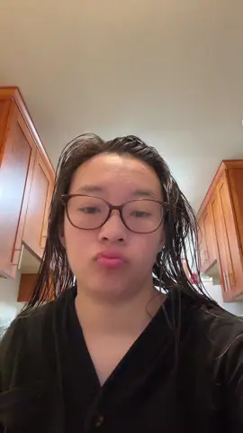 Time to finish watching summer house while I eat my sushi #summerhouse #sushi #sushimukbang #bravo #peacock #trending #viral #fypage #fyp #foryoupage 