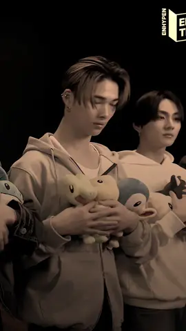 adik mau tuker boneka sama punya kaka 😖🤏🏻 #ni_ki #nishimurariki #enhypen #enhypenedit #fyp #xyzbca 