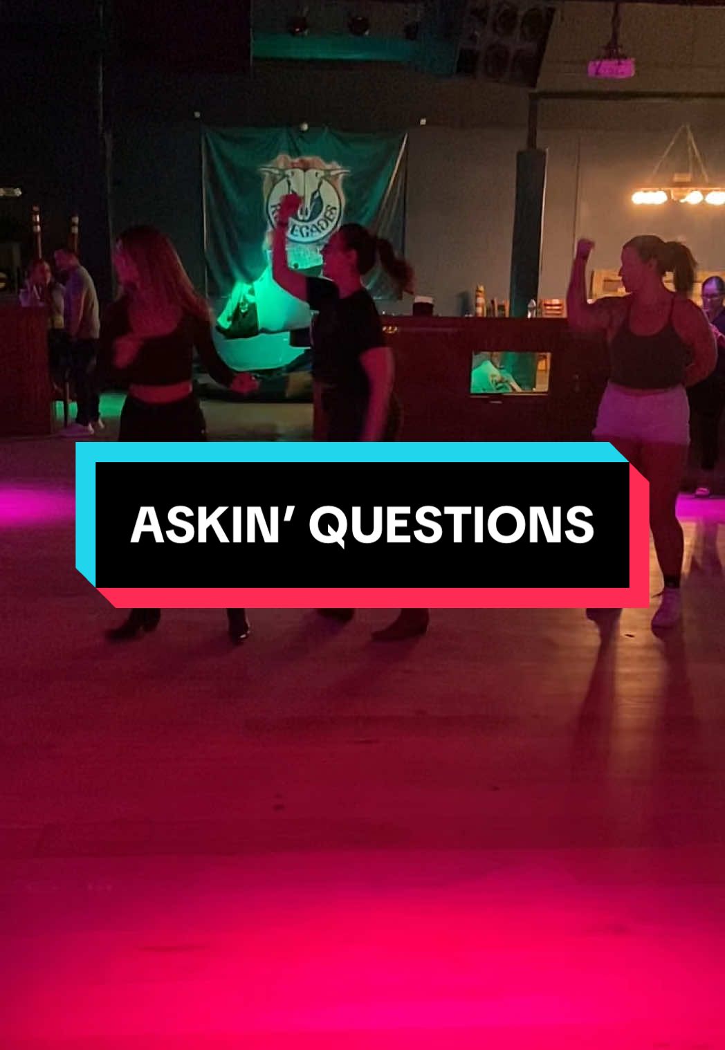 Finger lickin’ good 👅 Look at DJHD’s little run at the end to go change to the next song hahaha I love her sm 🤣💖 🕺: Askin’ Questions 🎵: C’est La Vie - Yung Gravy, bbno$, Rich Brian #linedance #linedancing #line #dance #linedancersoftiktok #linedancer #florida #renegades #westpalmbeach #wpb #yunggravy #cestlavie #askinquestions 