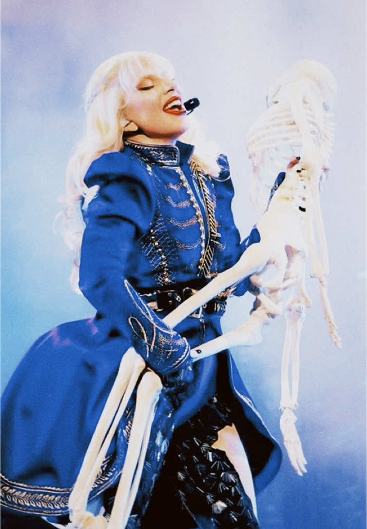 zombieboy-Coachella | Lady Gaga in rio amanhã      🖤                                      #ladygaga #mayhem #ladygagavideos #coachella #copacabana #tipografia #musica #littlemonsters #fyy 