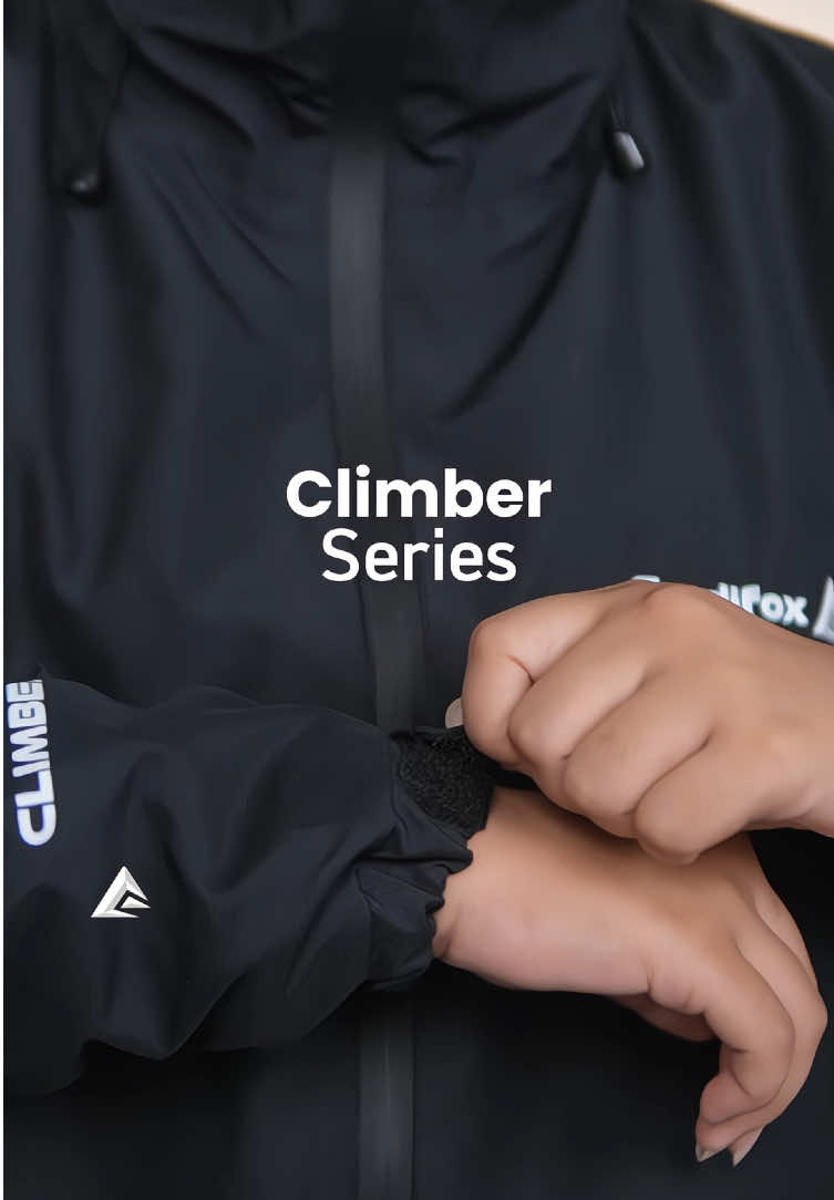 Naik gunung atau sekadar nongkrong, Climber Series dari Credifox siap nemenin lo di segala cuaca. Nyaman, stylish, dan fungsional. #credifox #credifoxadventure #credifoxofficialstore #promomakangajian #credifoxoriginal #credifoxjaketoutdoor #CredifoxPayDaySale #adventure #pendakiindonesia #fyp #mountain #anakgunung #pendakigunung #credifoxgorpcore #ootdfashion #trend 