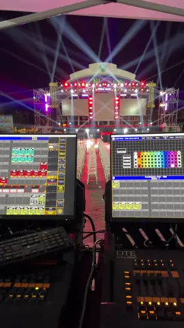 Khi mọi thứ đã xong, ae về nghỉ còn riêng kỹ thuật thì còn set 😑 #Lightman #Ma2lighting #anhsangsukien