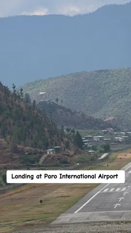 #bhutan🇧🇹  #creatorsearchinsights  #everyone  #bhutanesetiktoker  #dangerousairportintheworld 