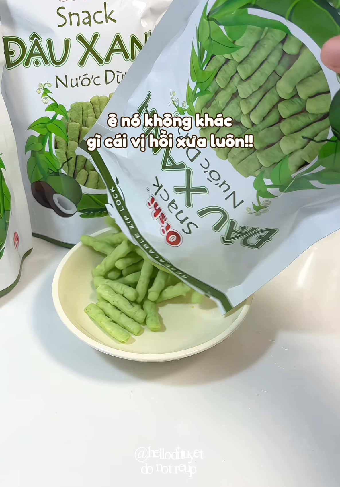 Ăn nó béoo mà nó thơm😋😋 hồi đó ghiền dữ luôn bây giờ vẫn còn nha:))#oishi#snack#dauxanhcotdua#food#anvat##hellodituyet #diyereview #unboxing 