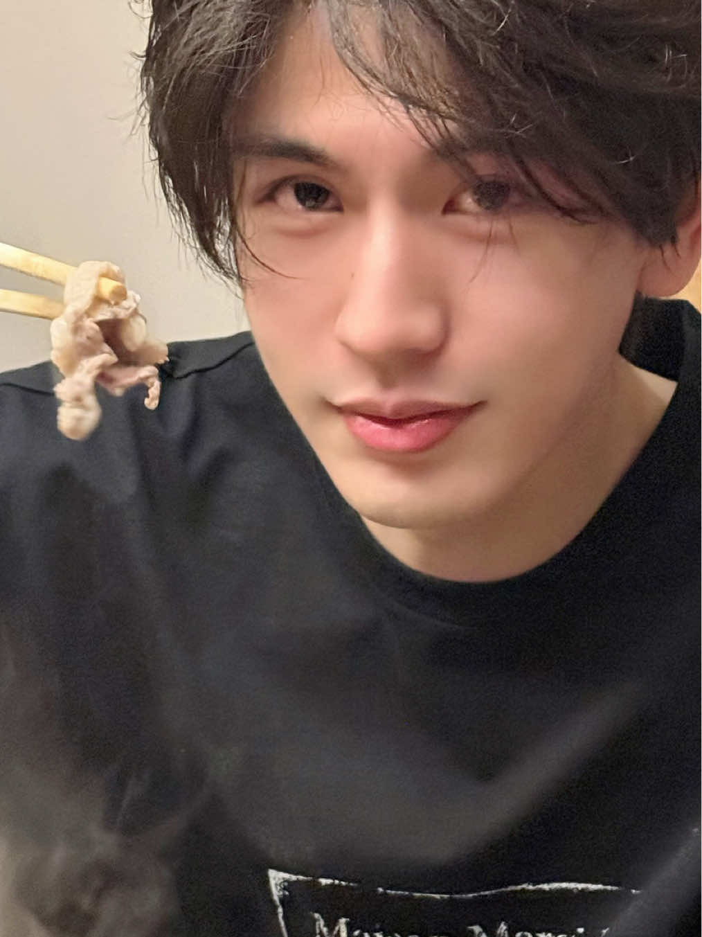 Tetap jaga kesehatan ya sayangku🥹ini walaupun skrip tapi beneran nasehatin Linghe buat istirahat karena badannya kurang sehat akibat syuting nggak ada jeda🥹semoga Linghe selalu sehat🫶🏻🫶🏻 #zhanglinghe #varietyshow #thetruth3 