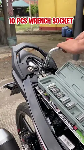 tools et ba hanap mo mura piro matibay habol na habang naka sale pa tropa dating 200+ 100+nalang bgayun may 8 to 21mm na ayus para sa basic maintenance nang motor mo #toolstoday #tool #tooltips #tools #changeoil #10pcssocketwrenchset #10pcswrenchtoolset #sale #motor #Toolbox 20 Inch 